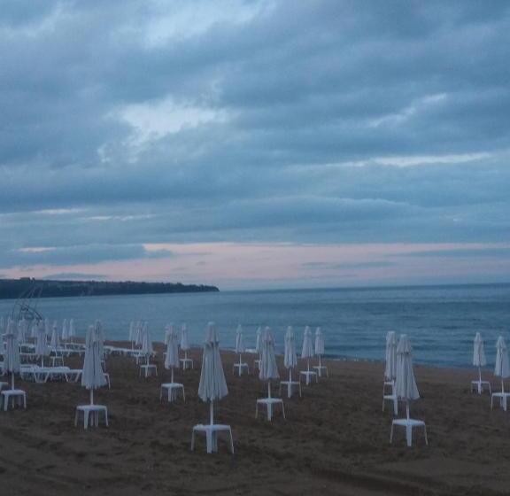 ペンション Guest Rooms Grudovi