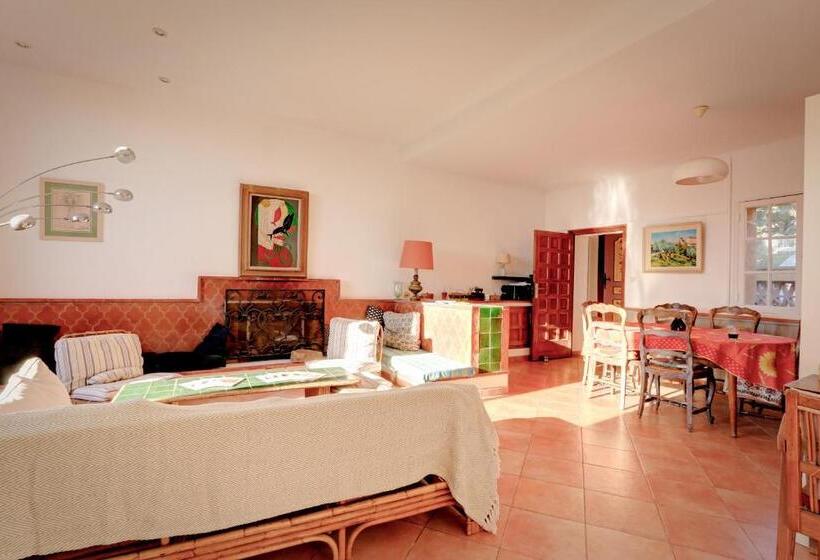 펜션 Les Iles D Or