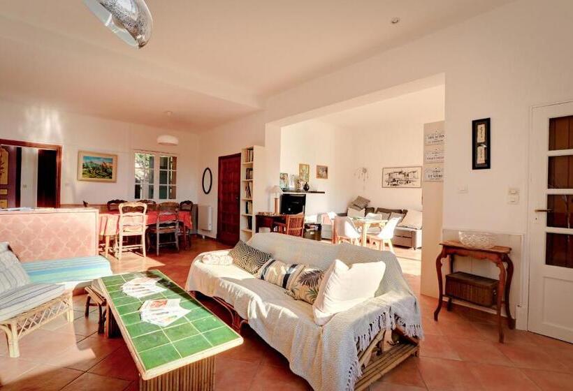 펜션 Les Iles D Or