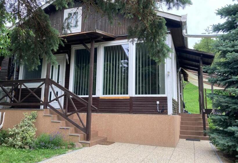 ペンション No1 Vendégház