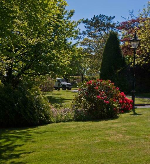 膳宿费 Pendragon Country House