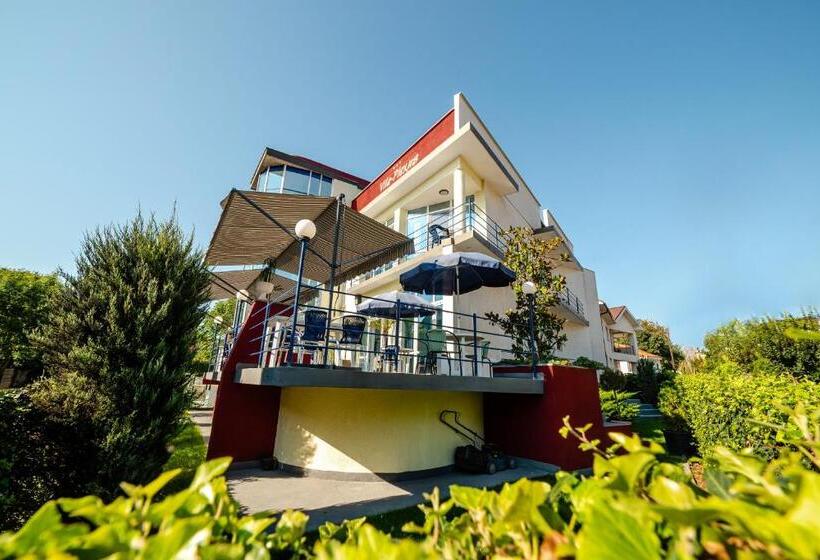 Пансион Plexus Boutique