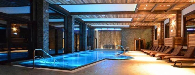 پانسیون Popasul Domnesc  Resort& Spa  Voronet Vue