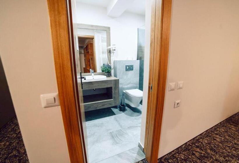 פנסיון Popasul Domnesc Resort& Spa Voronet Vue