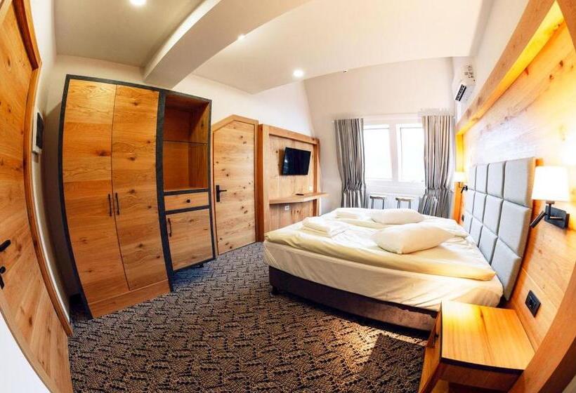 פנסיון Popasul Domnesc Resort& Spa Voronet Vue