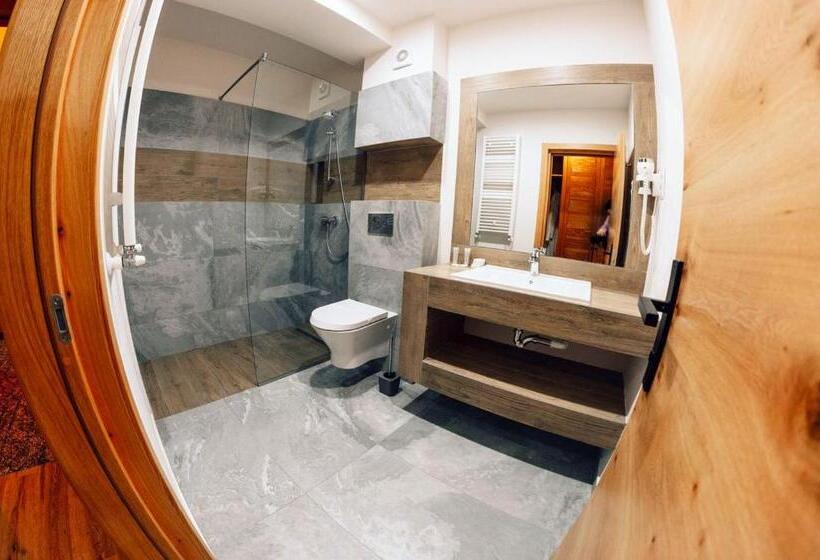 פנסיון Popasul Domnesc Resort& Spa Voronet Vue