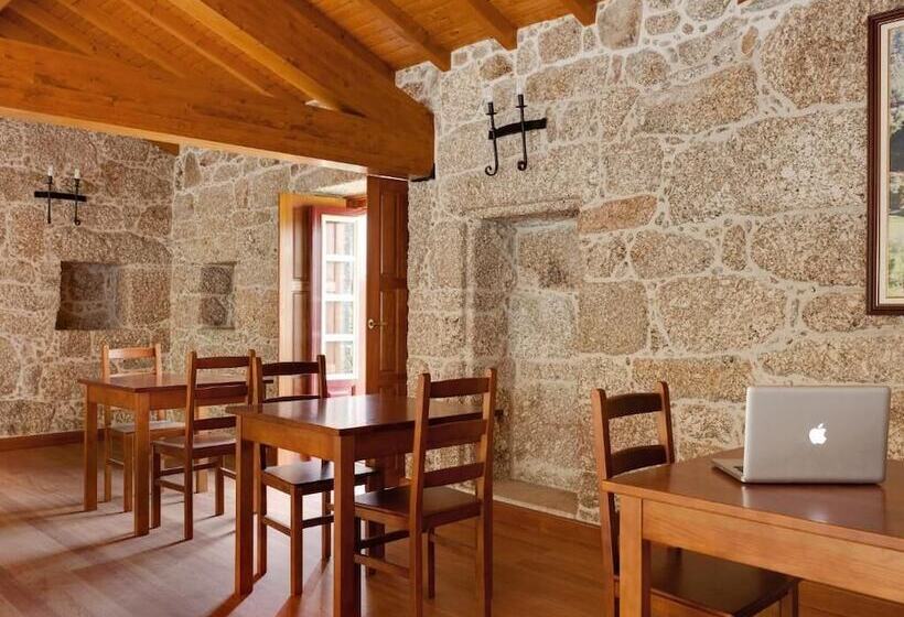 بنسيون Quinta Do Bárrio   Manor Guest House