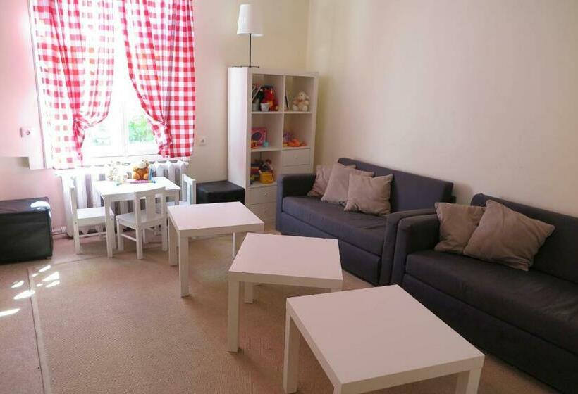 پانسیون Senoji Vaistine