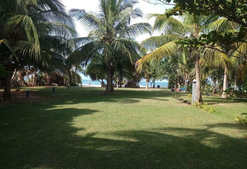 펜션 Villa Nilaveli Cabana