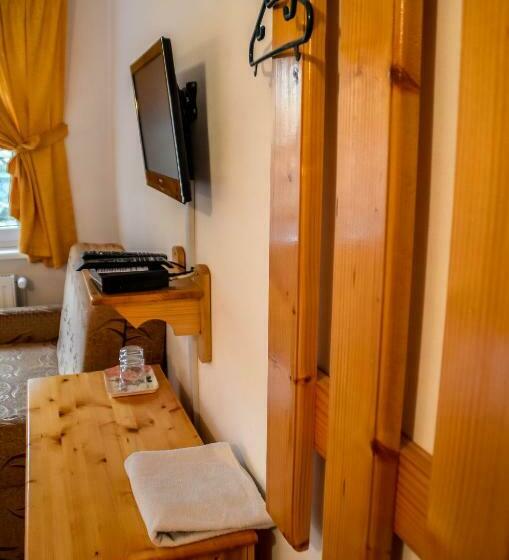 Pensiunea Poienita Ursului