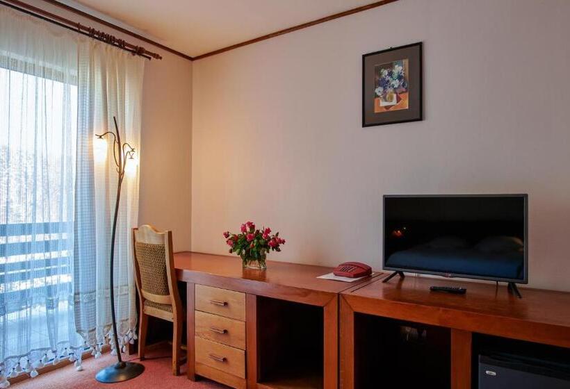 استراحتگاه Complex Turistic Bucovina