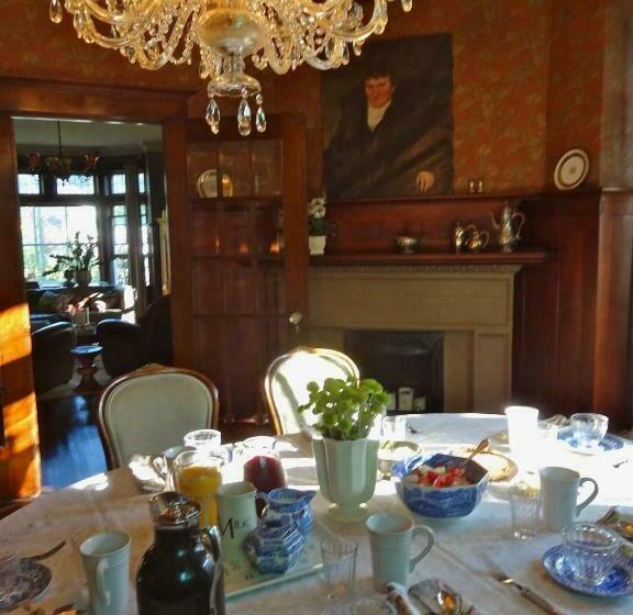 The Captain S House Heritage Bed & Breakfast