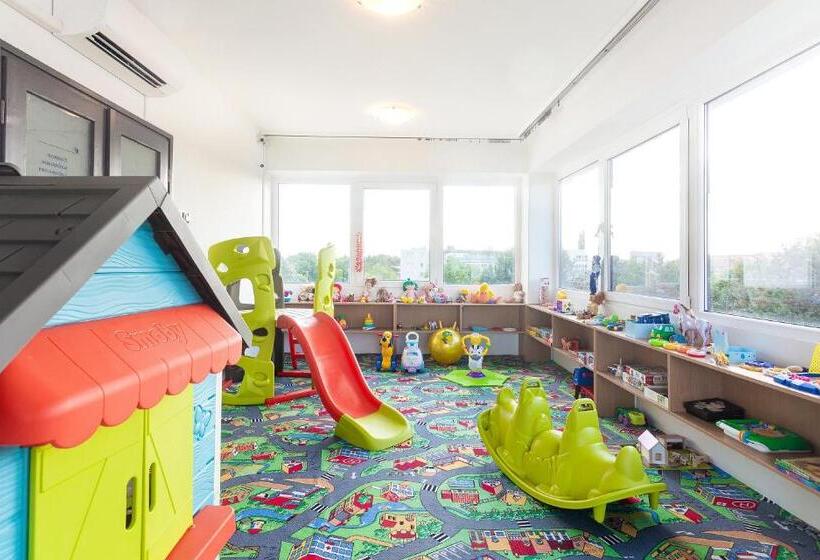 Thermal Hotel Garden