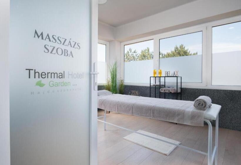 Thermal Hotel Garden