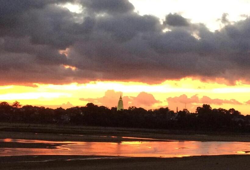 Hotel Maurya Vihar Bodhgaya