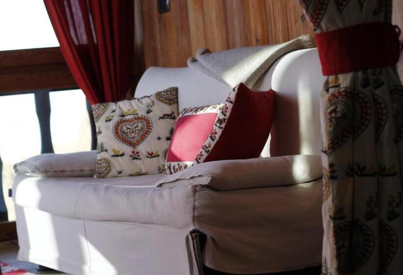 בית מלון כפרי Tivet