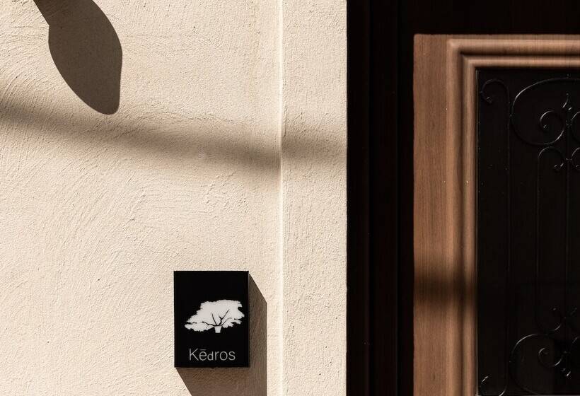 Manili Boutique Suites & Villas