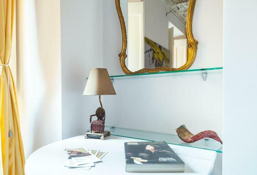 پانسیون Trevi Art Suite