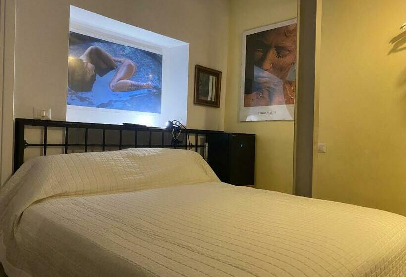 پانسیون Trevi Art Suite