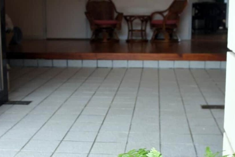 פנסיון Villa Hirugi