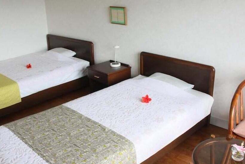 פנסיון Villa Hirugi