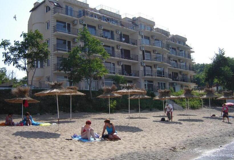 بنسيون Villa Lazuren Bryag