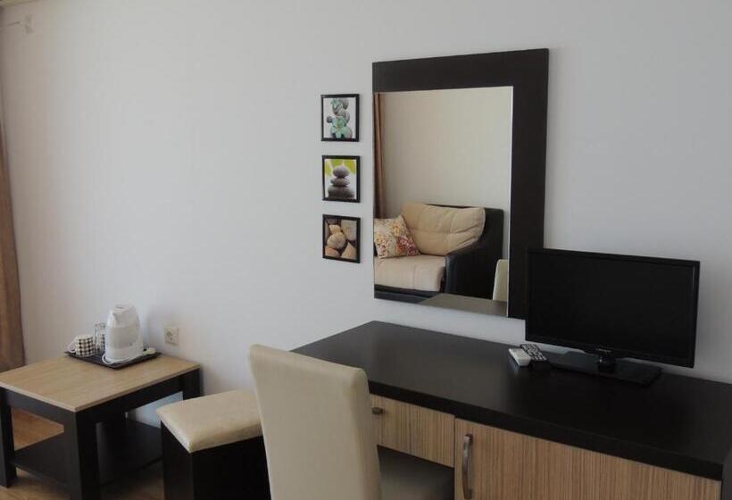 بنسيون Villa Lazuren Bryag