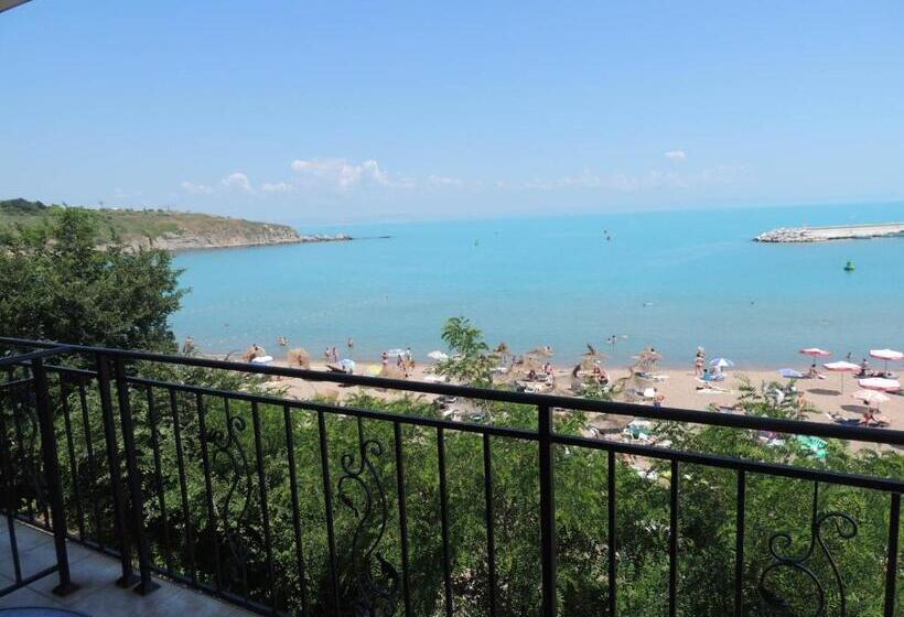 بنسيون Villa Lazuren Bryag