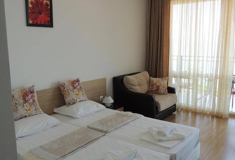 بنسيون Villa Lazuren Bryag