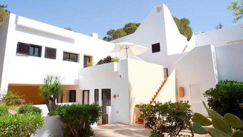 Курорт Apartamentos Club Cala Azul