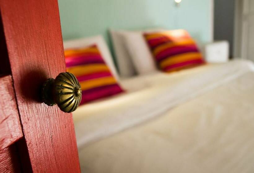 Ah Lo Carmelo Hostel Boutique