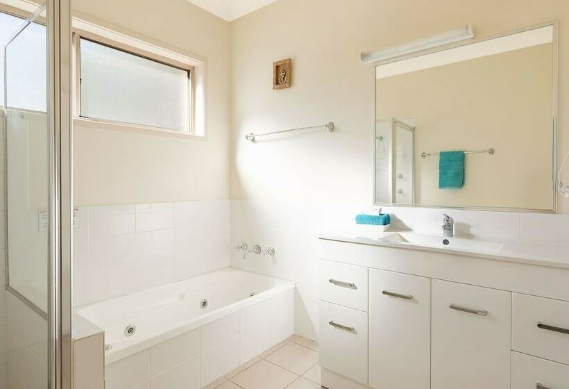 Beaches Apartments Merimbula