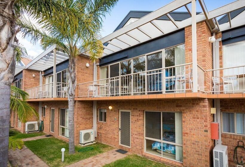 Beaches Apartments Merimbula