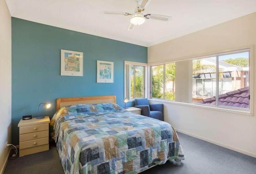 Beaches Apartments Merimbula