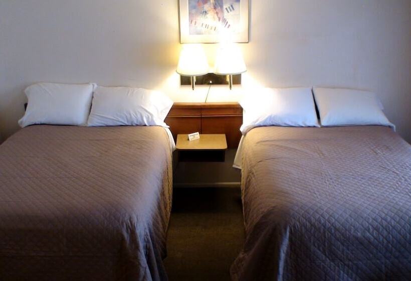 فندق على الطريق Schuyler Inn