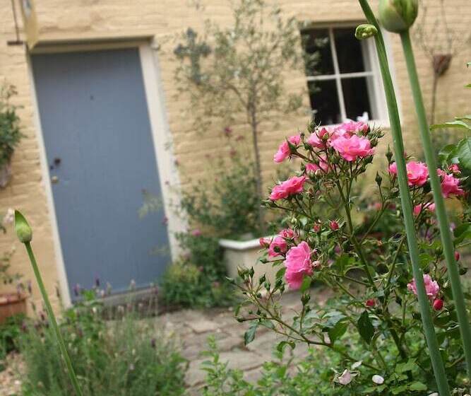 צימר The Globe Inn