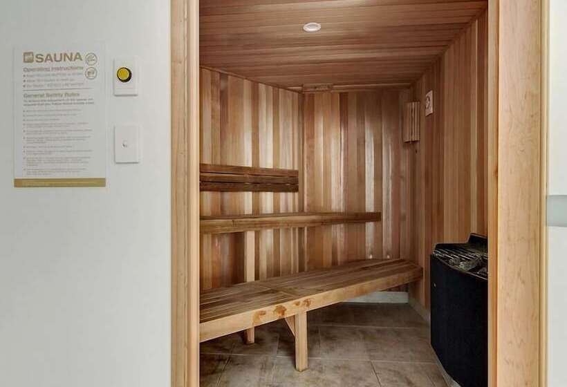 هتل 19th Avenue On The Beach