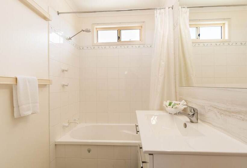 בית מלון כפרי Clyde View Holiday Park