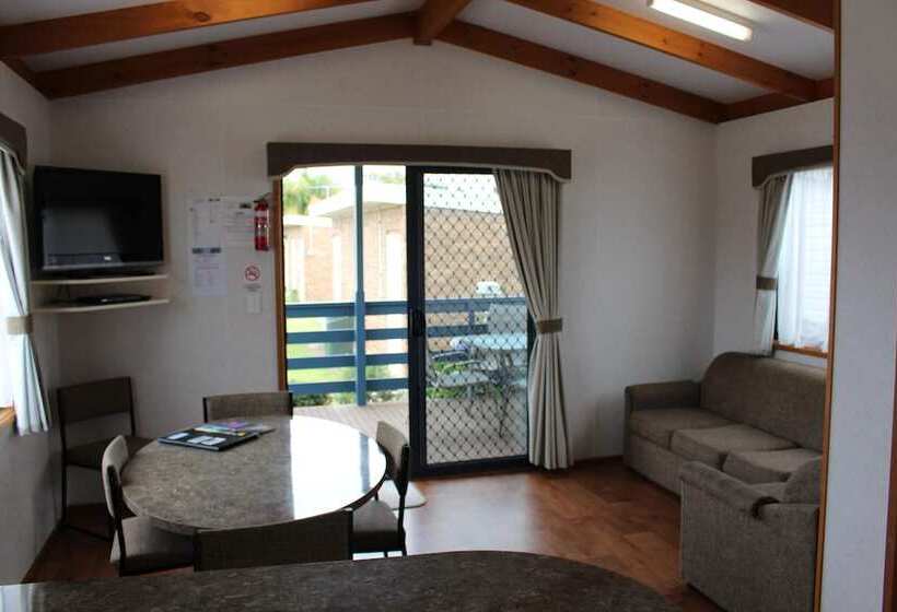 호텔 Golden Terrace Holiday Park