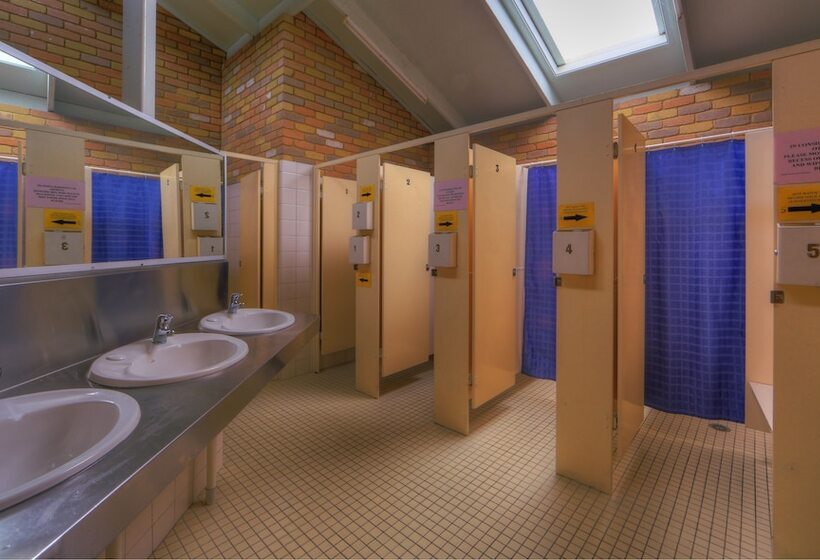 בית מלון כפרי Lakesea Park