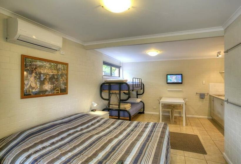 Отель The Park Mount Beauty