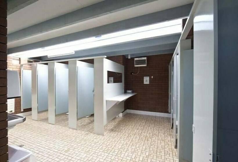 Отель The Park Mount Beauty