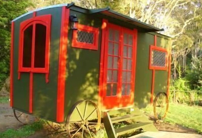 בית מלון כפרי Pagoda Lodge