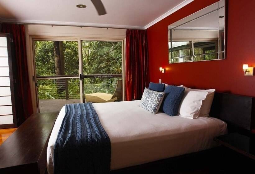 בית מלון כפרי Songbirds Rainforest Retreat