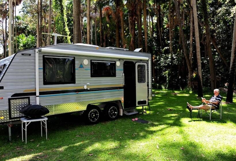 בית מלון כפרי Twin Dolphins Holiday Park