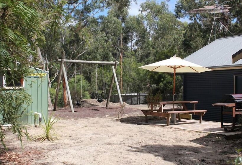 Lorne Bush House Cottages & Eco Retreats