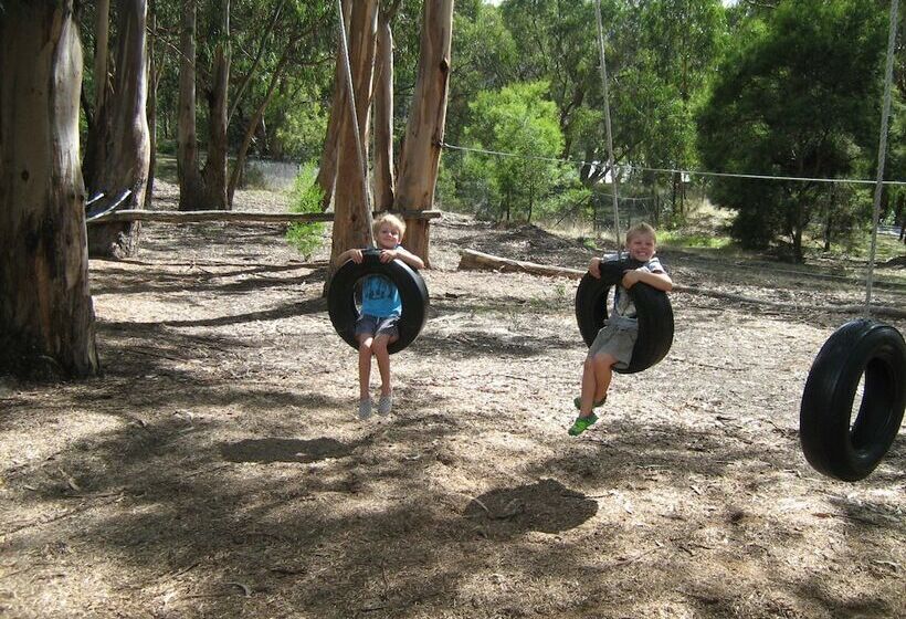 Lorne Bush House Cottages & Eco Retreats