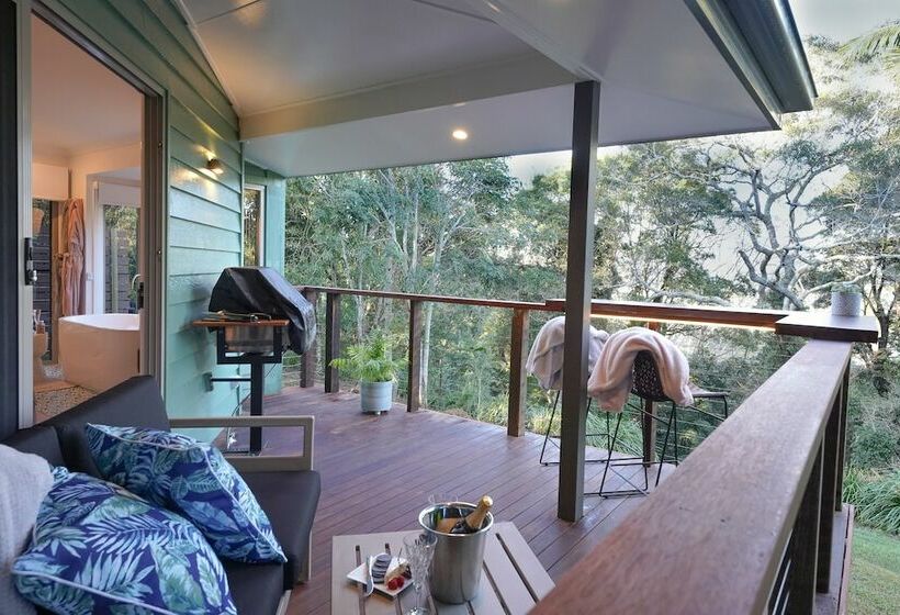 Lovestone Cottages Montville