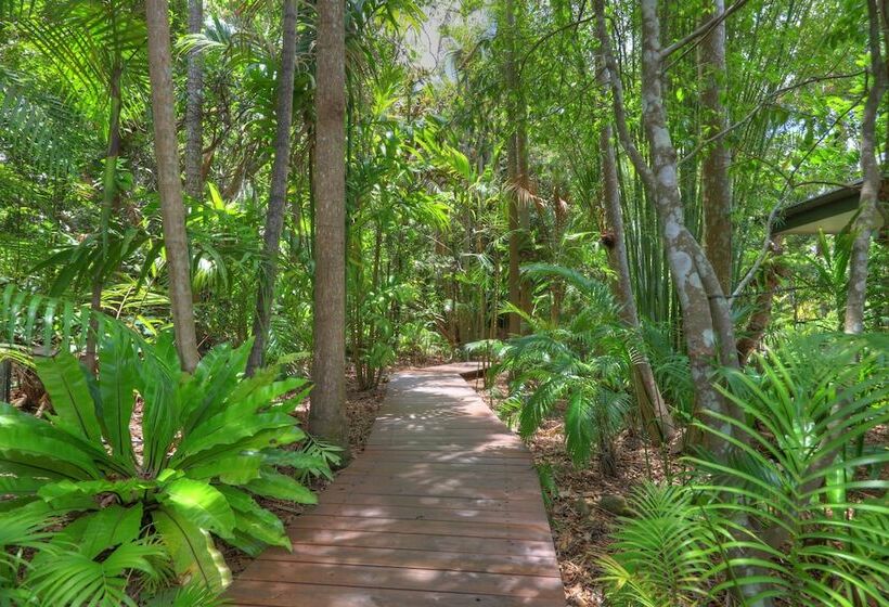 Lovestone Cottages Montville