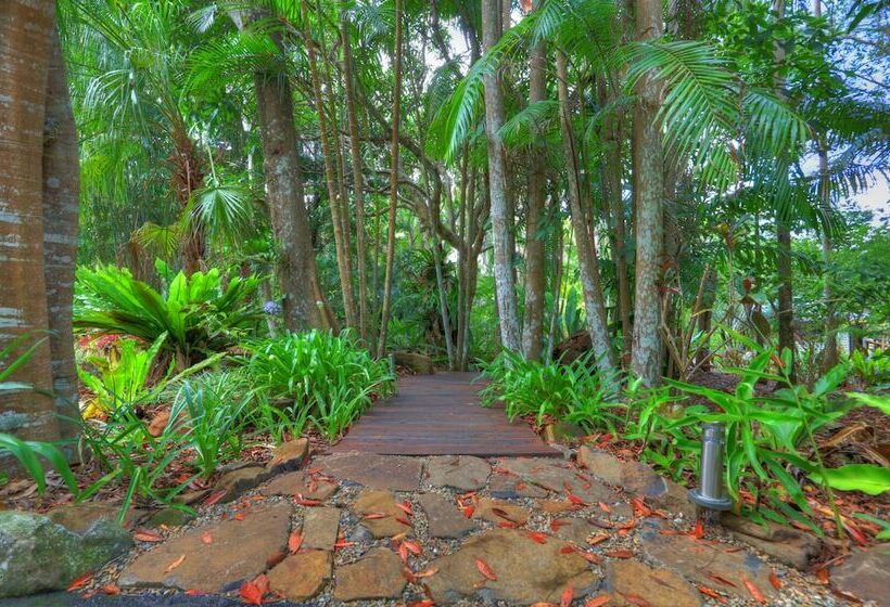 Lovestone Cottages Montville